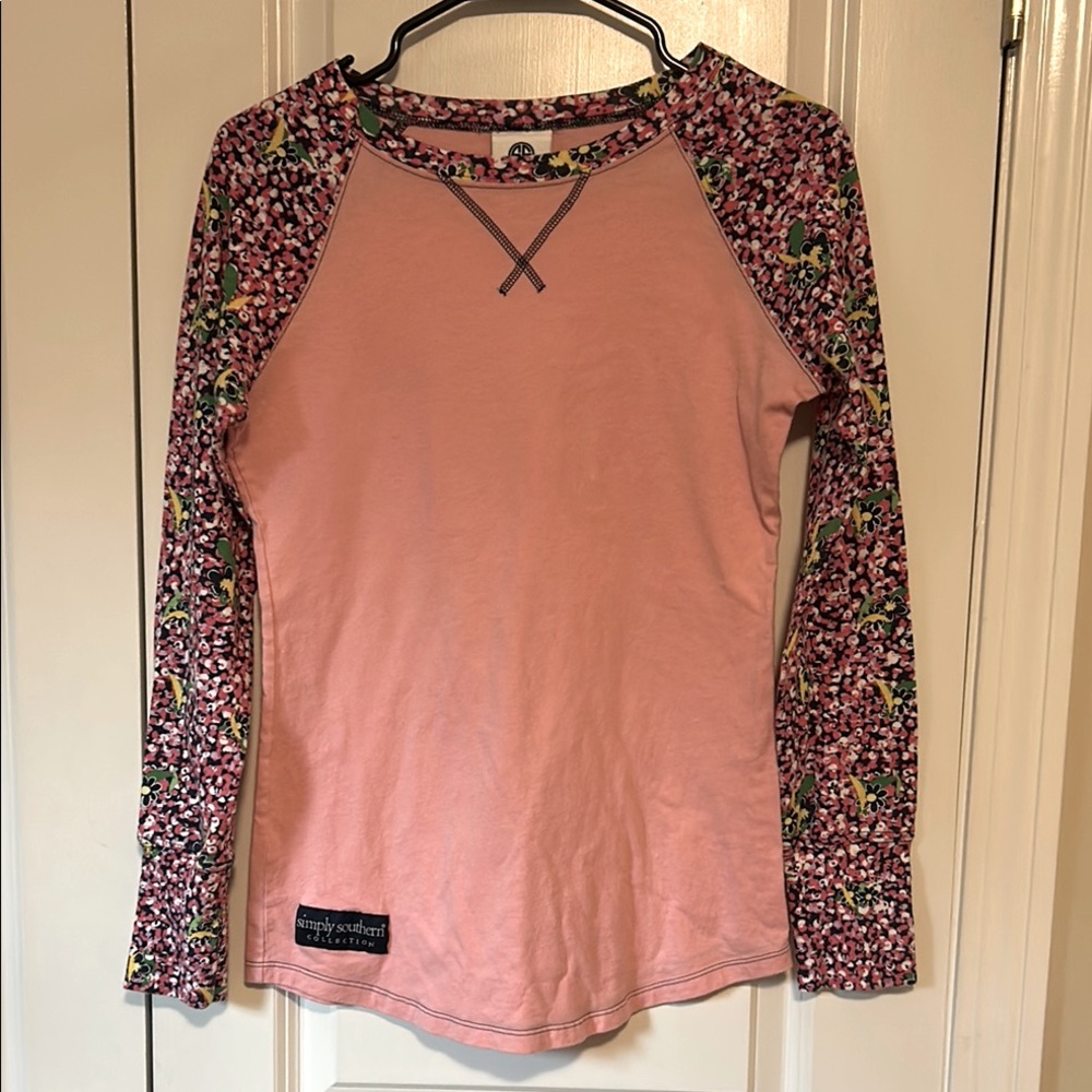 Simply Southern pink camo look top shirt Small